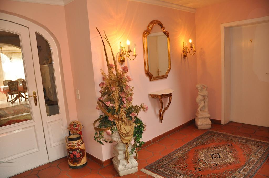Gaestehaus Ullmannshof Kirchheim am Neckar Bagian luar foto